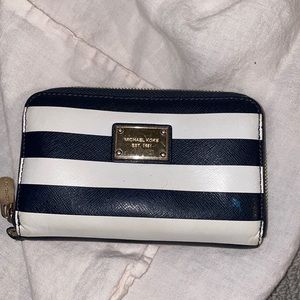 Micheal Kors wallet